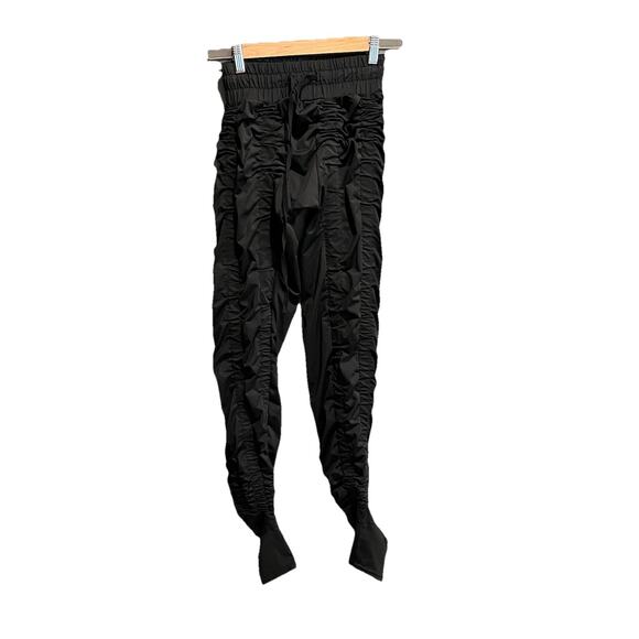 Agogie Black Wearable Resistance +20 Ruched Women's Activewear Pants Size Medium - Picture 1 of 5